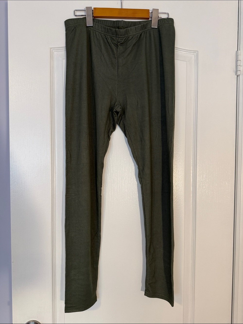Xhilaration Soft Stretch Pants – XL – Dark Green – Comfy & Casual